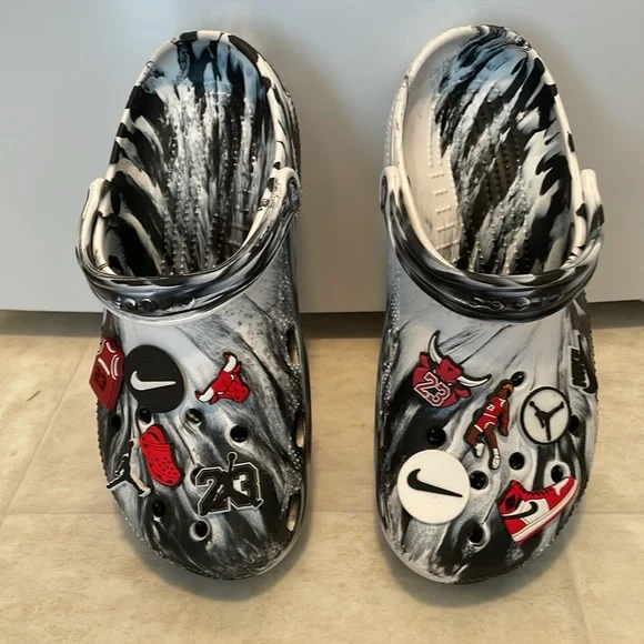 Crocs Classic Clog men’s size 9 - Picture 14 of 16